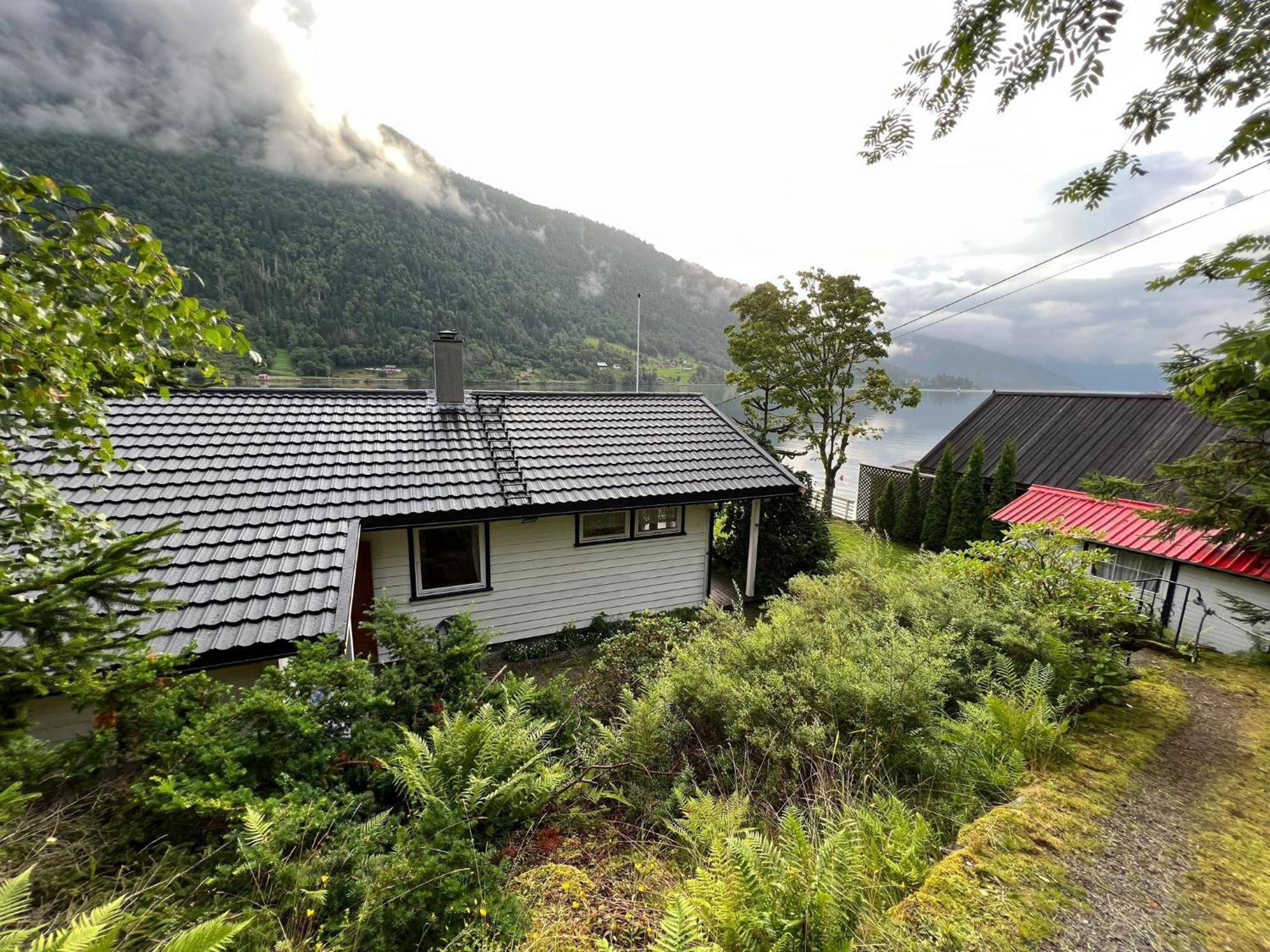 Der Fjordtraum In Balestrand Direkt Am Wasser别墅 外观 照片