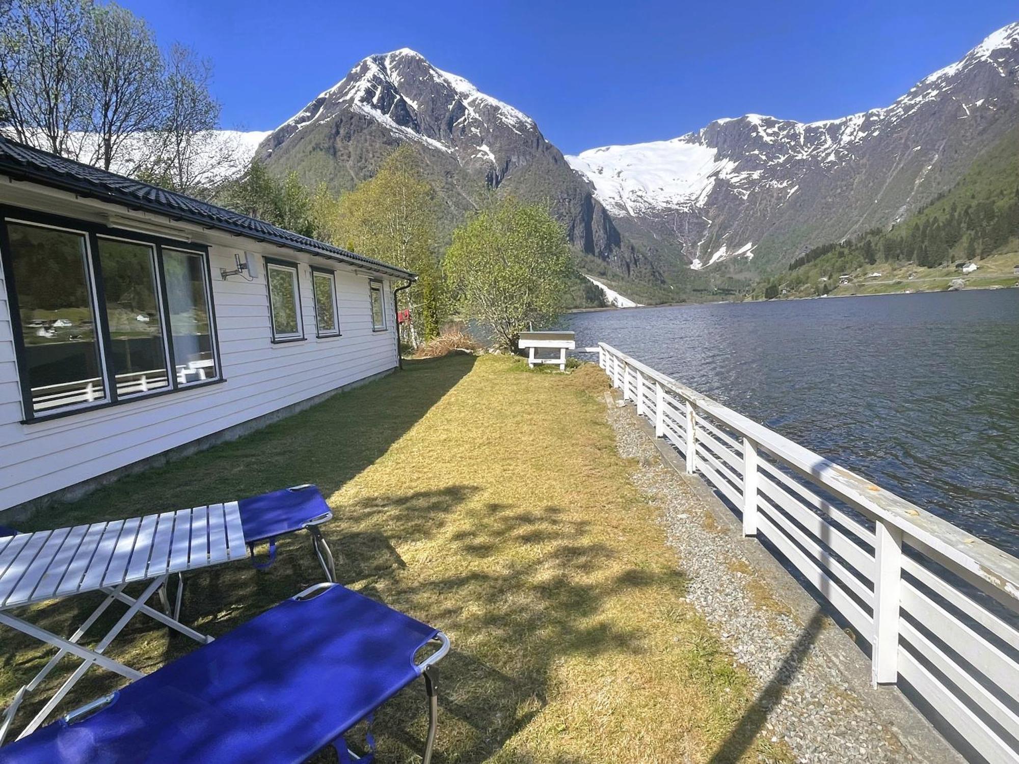 Der Fjordtraum In Balestrand Direkt Am Wasser别墅 外观 照片